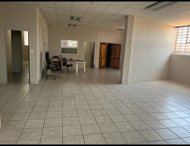 2,000M² WAREHOUSE FOR SALE IN TROYEVILLE